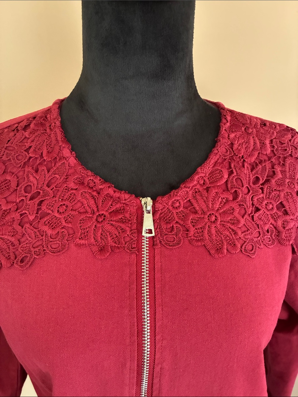 Jacket - Picture 2 of 6